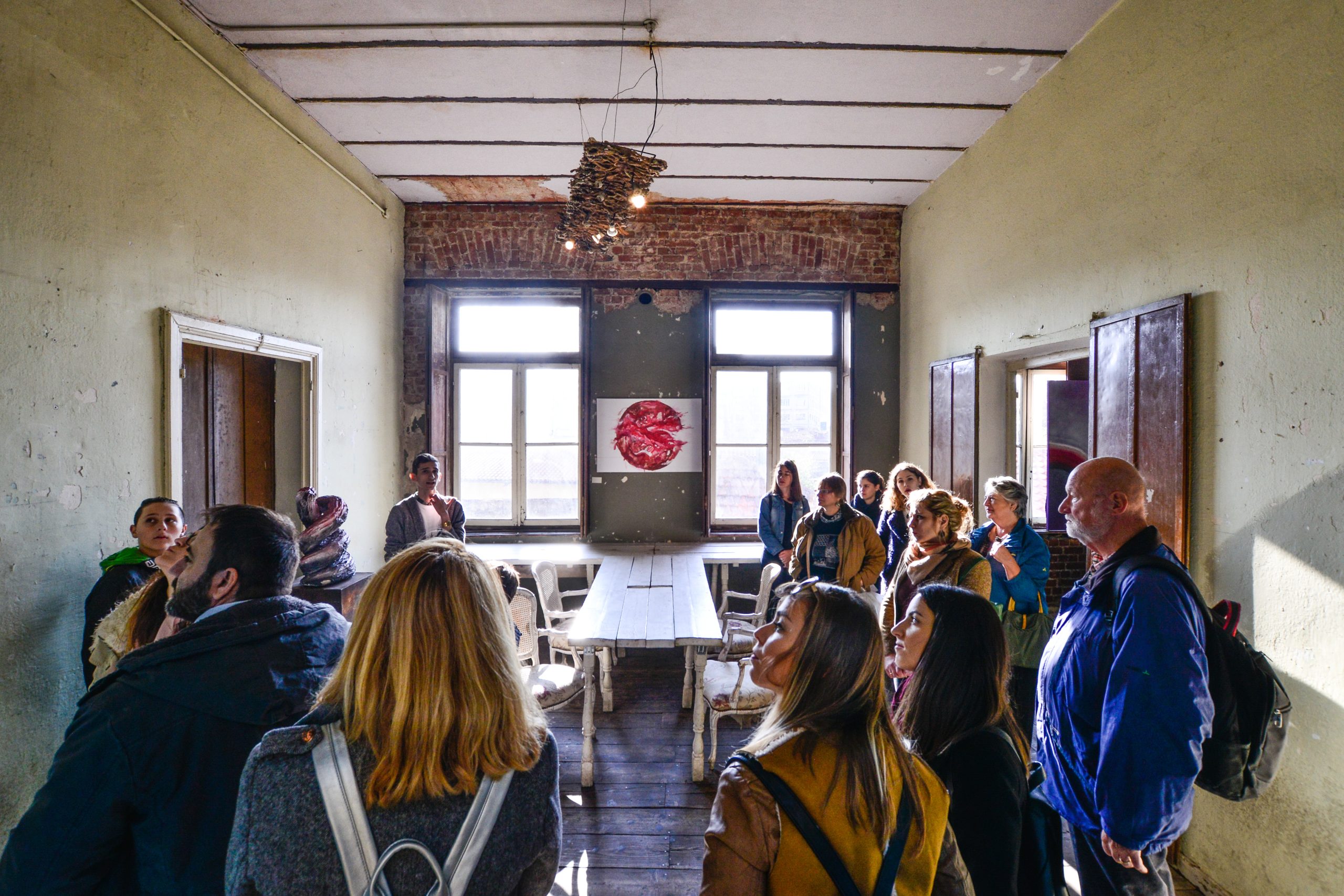 A moment from a guided tour in Bensousan Han in Open House Thessaloniki 2018. Photo by John Simitopoulos. Courtesy of Open House Greece