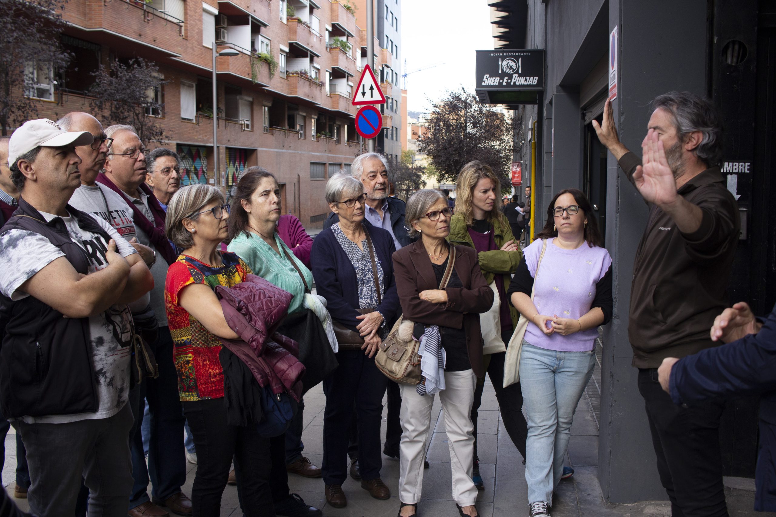 Sign language tour. 48h Open House Barcelona 2023. Courtesy of organisers.